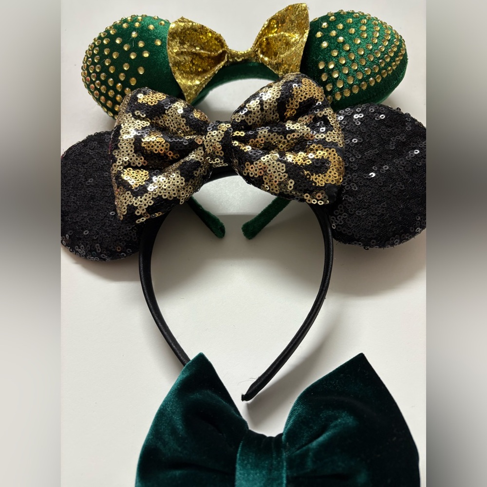 Girl 37 Pc Accessories Sunglasses Hats Headbands Bows Purses Disney Minnie Mouse